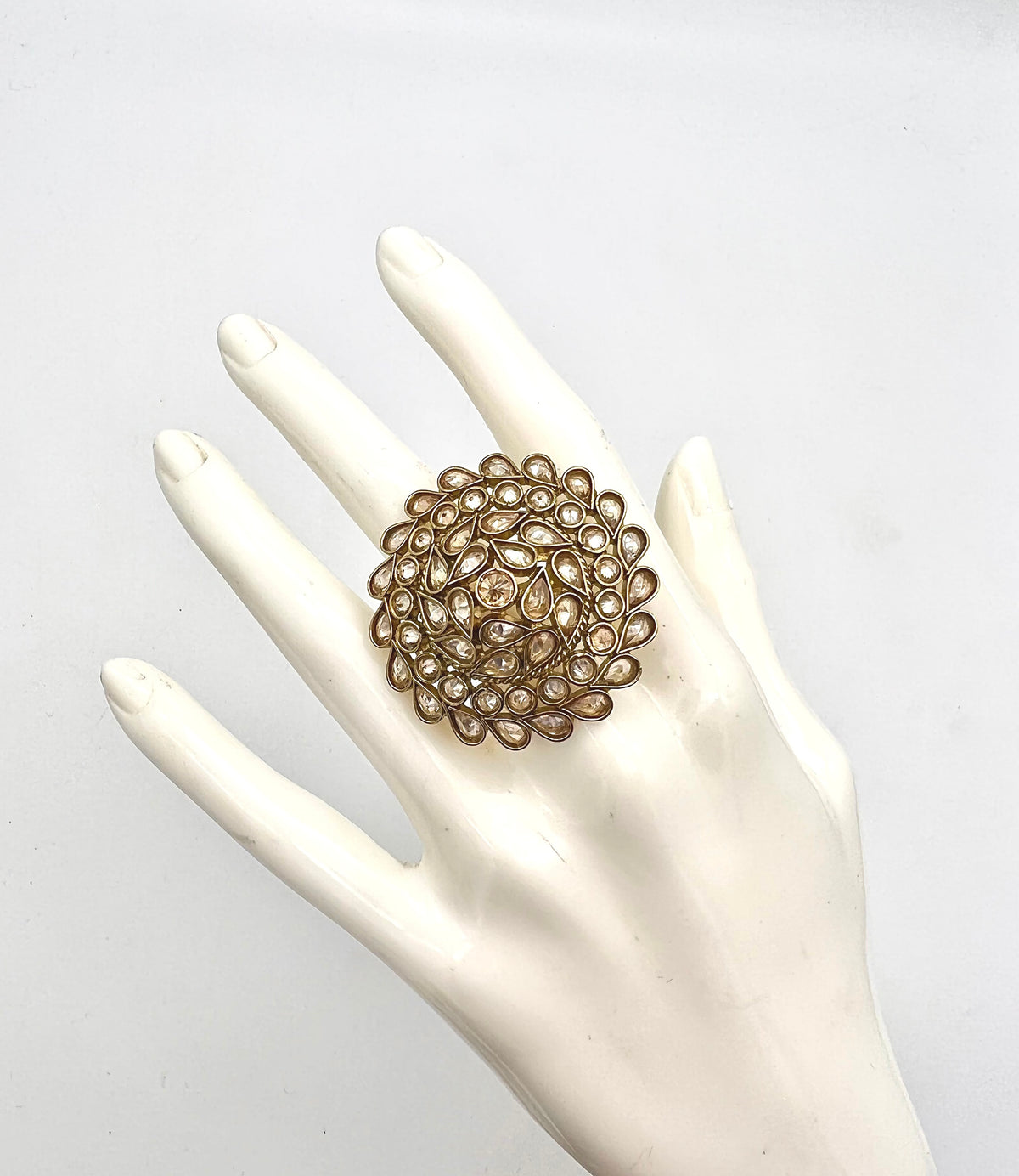 Circle kundan ring- gold image 0