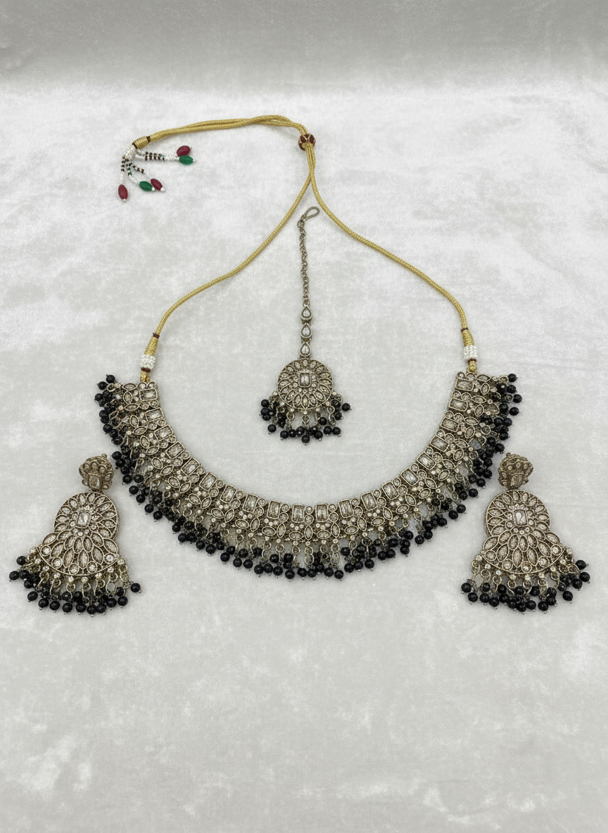 AM014 Gold and Black necklace set Polki