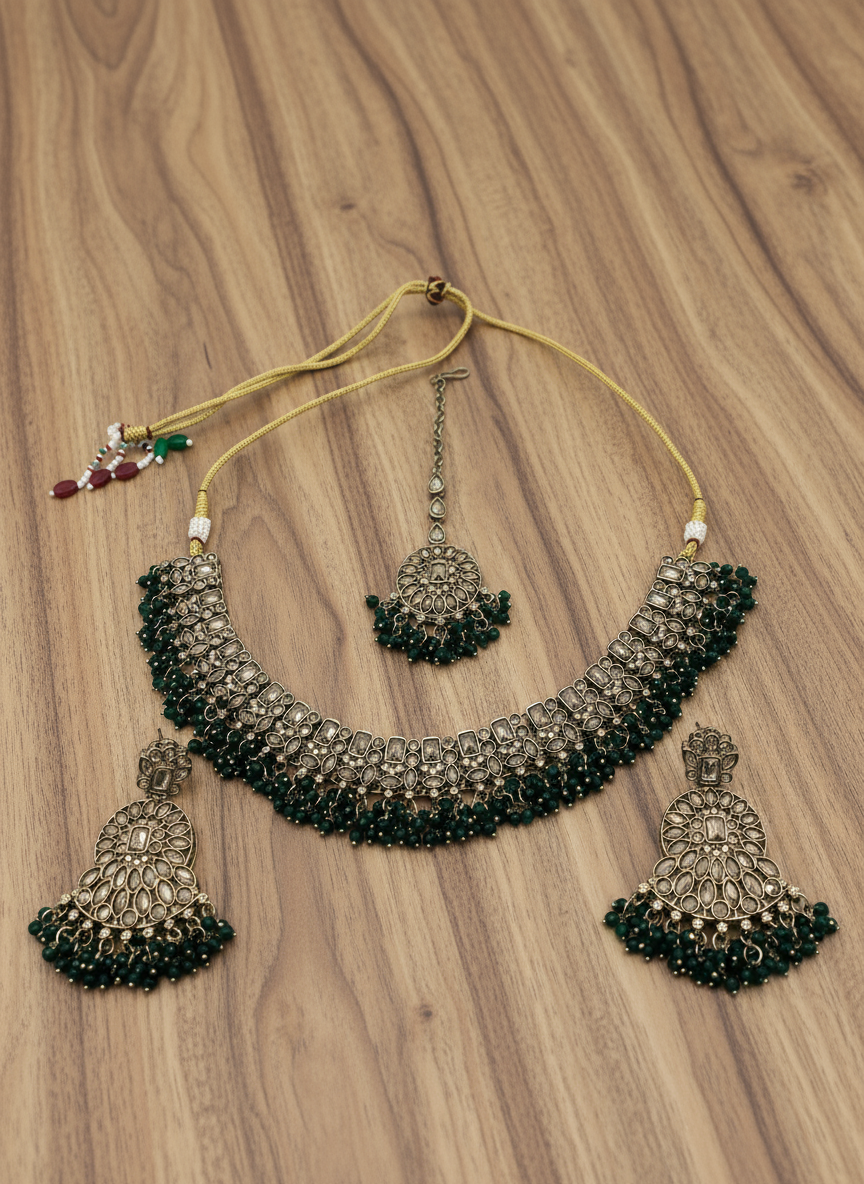 AM014 Gold and Green necklace set Polki