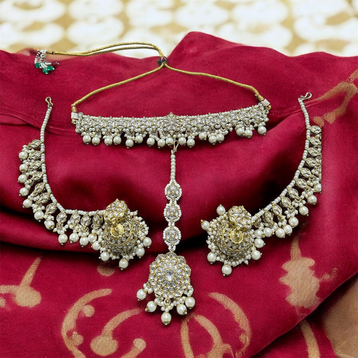 AN799 Antique Gold Kundan Choker Set