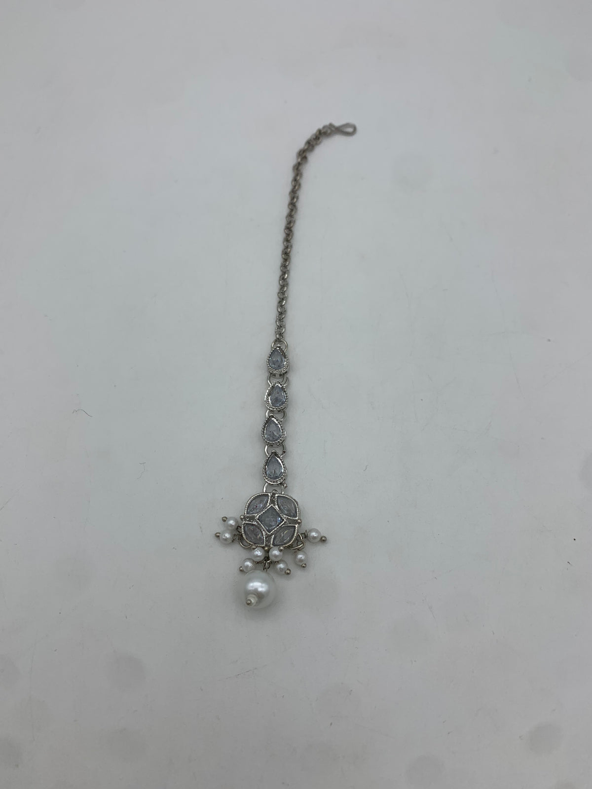 Am 012 White necklace set