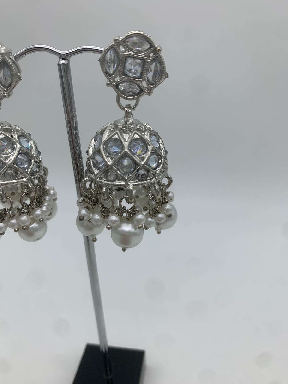 Am 012 White necklace set