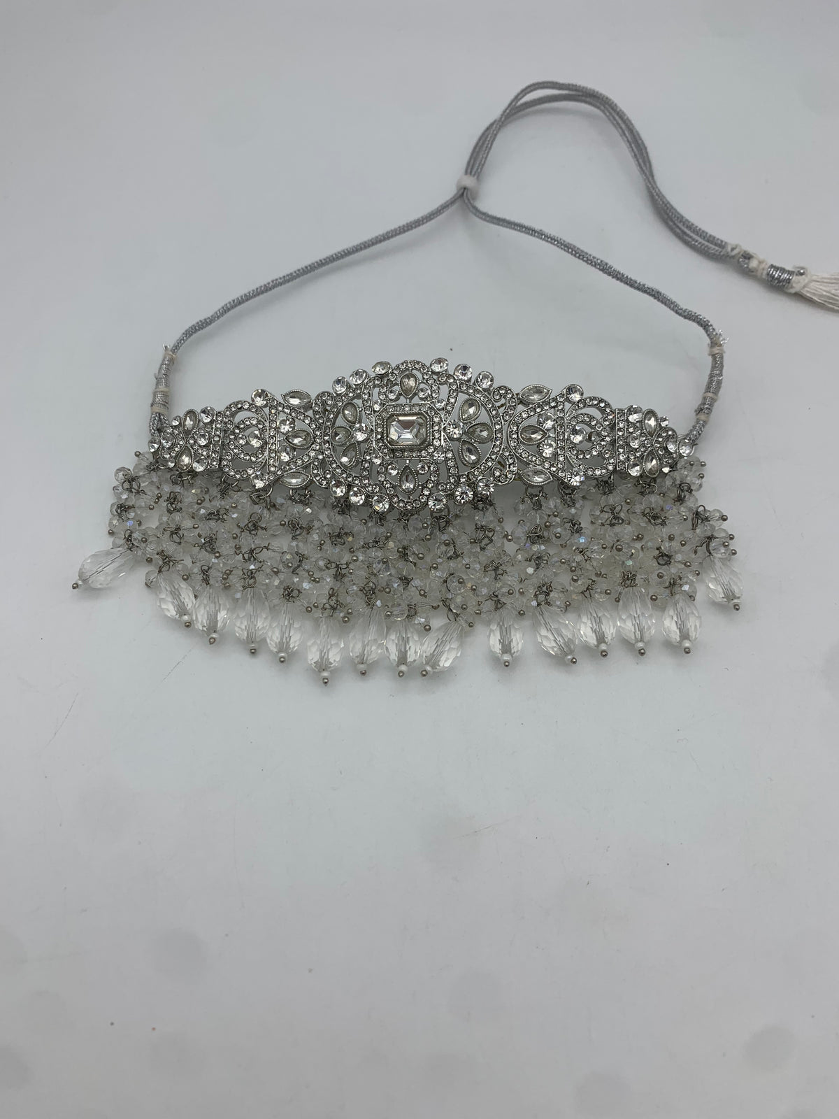 Am 010 White choker set