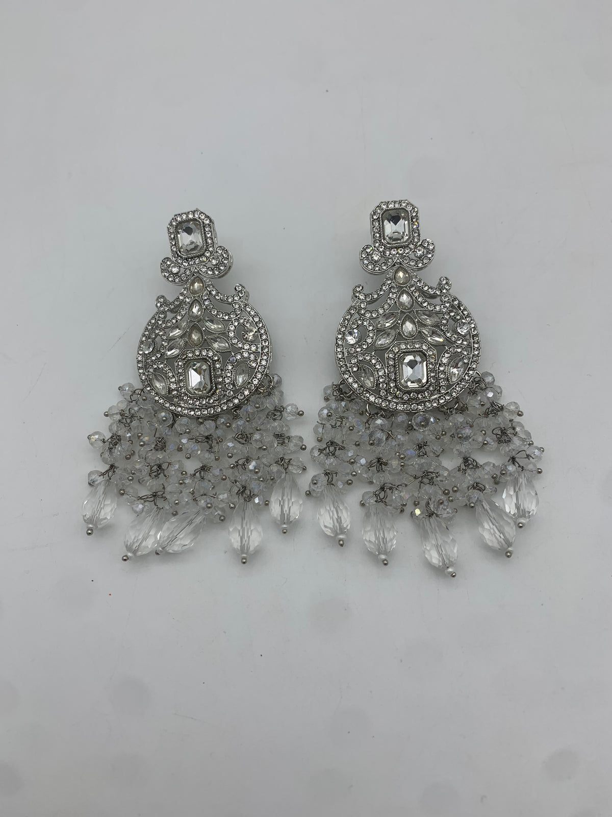 Am 010 White choker set