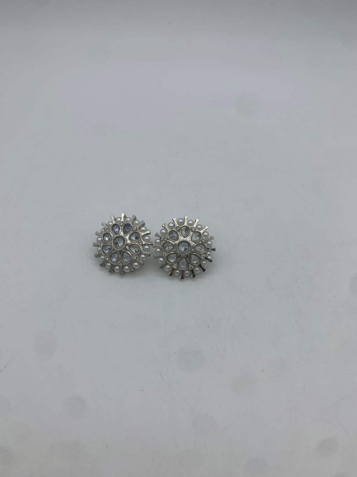 AM009 Full Silver Choker set with earrings and tikka