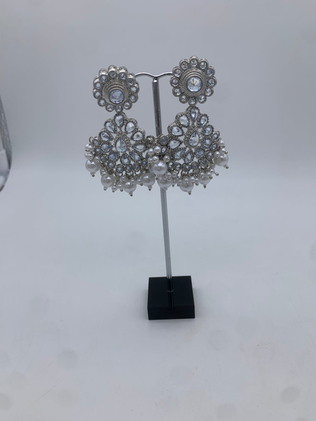 AM001 Silver polki earrings