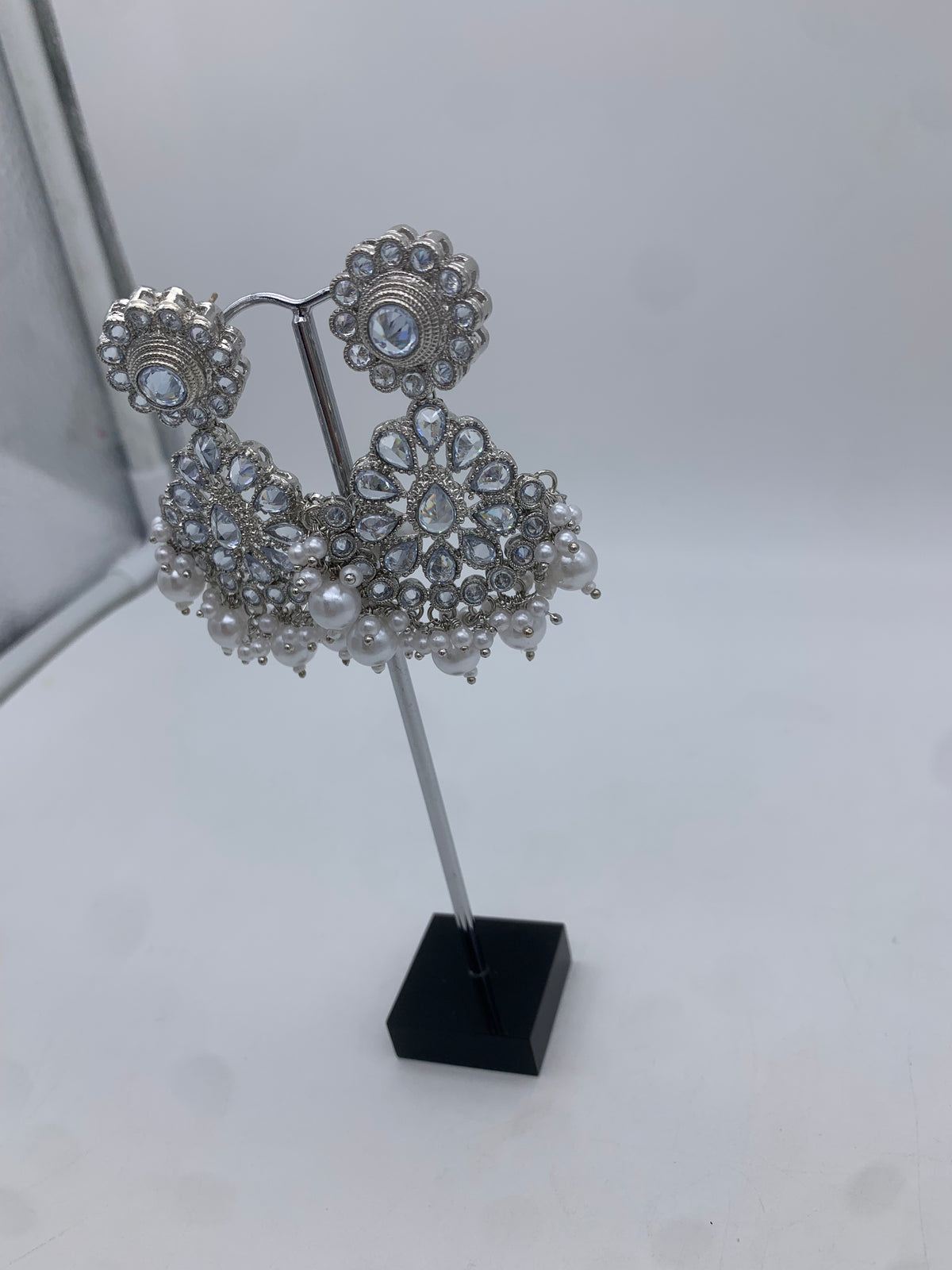 AM001 Silver polki earrings