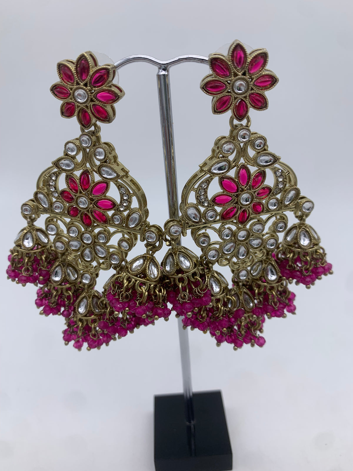 Am 002 Gold and pink earrings