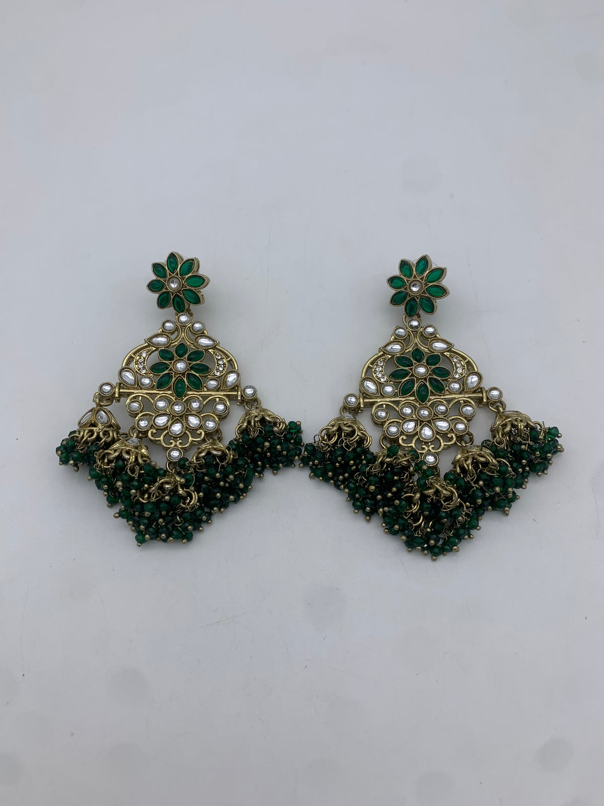 Am 002 Gold and green earrings