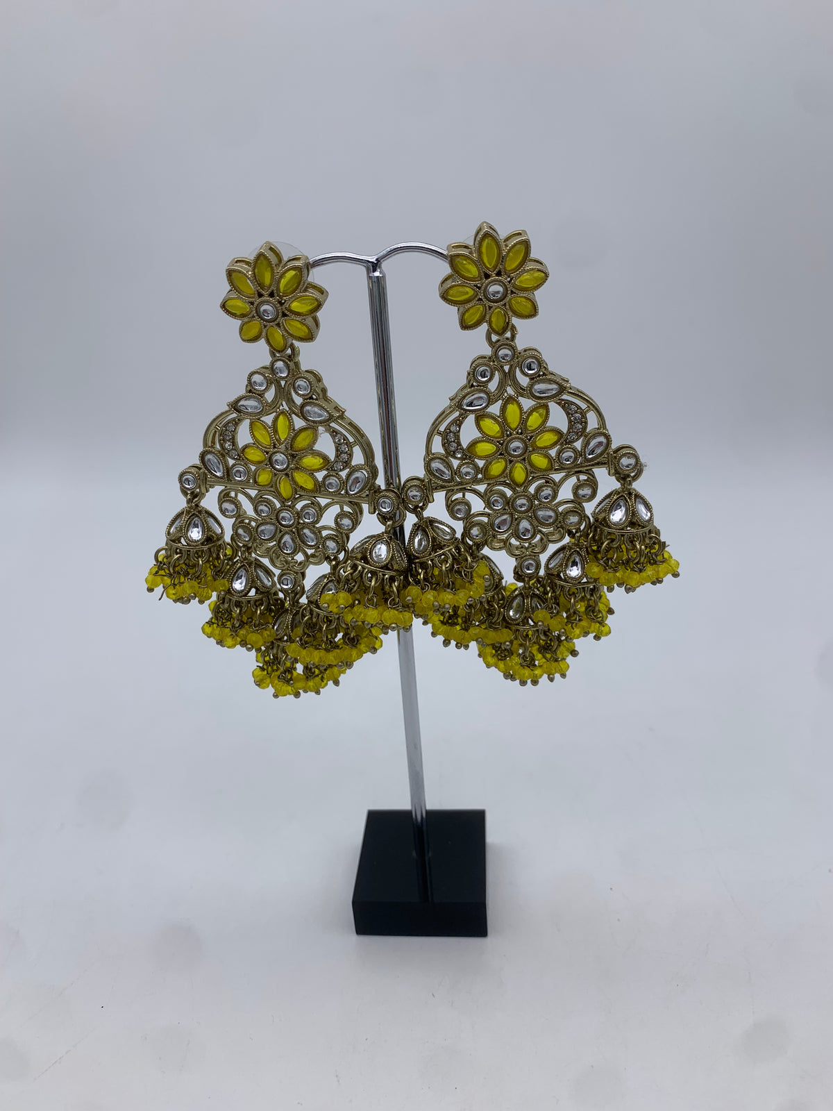 Am 002 Gold and Yellow Earrings