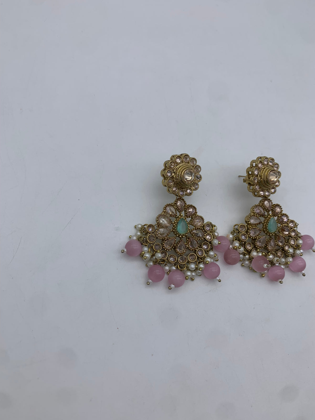 Am 001Gold pink and mint earrings