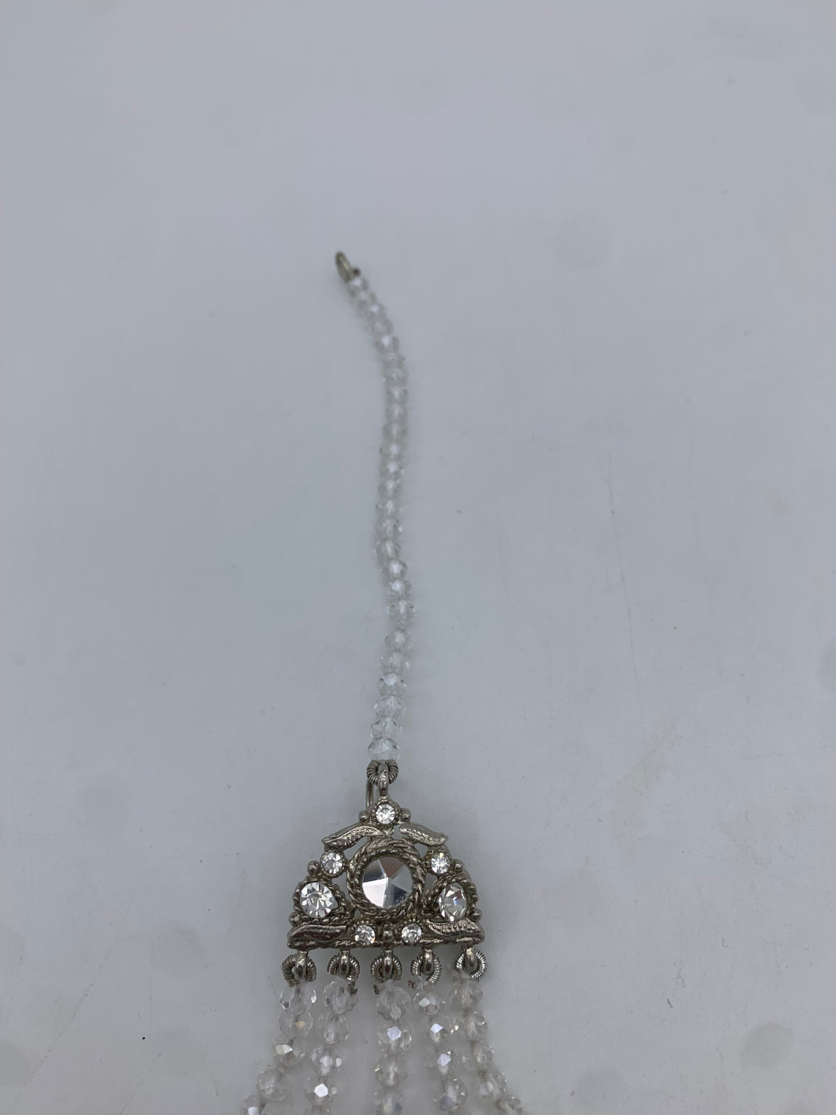 Am 000White earrings with Sahara
