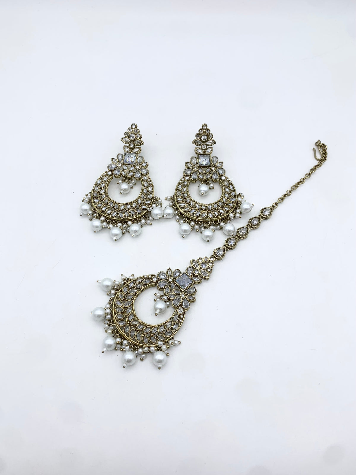 AM603 Gold and White earring and tikka set Polki