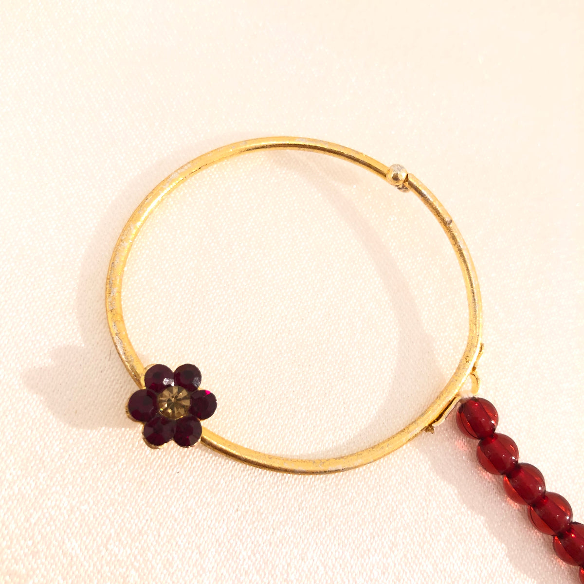 B06 Nose ring image 3