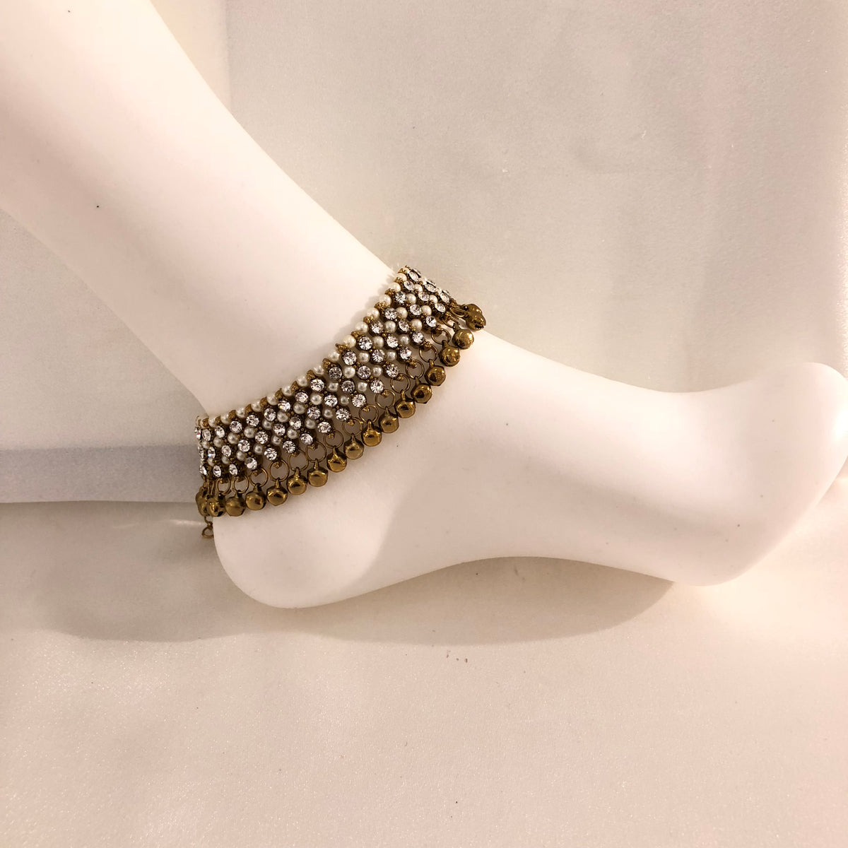 I106 gold bell anklets image 1