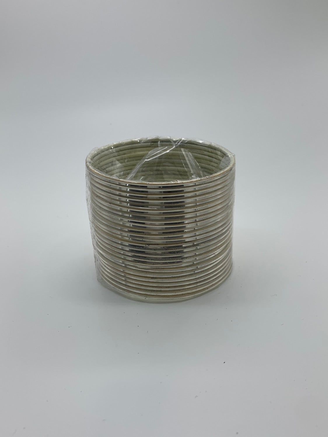 Cream plain bangles image 0