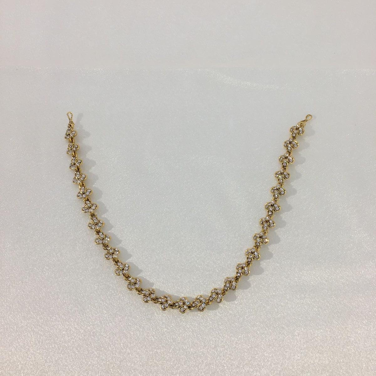 BS16 Gold and white single strand image 0